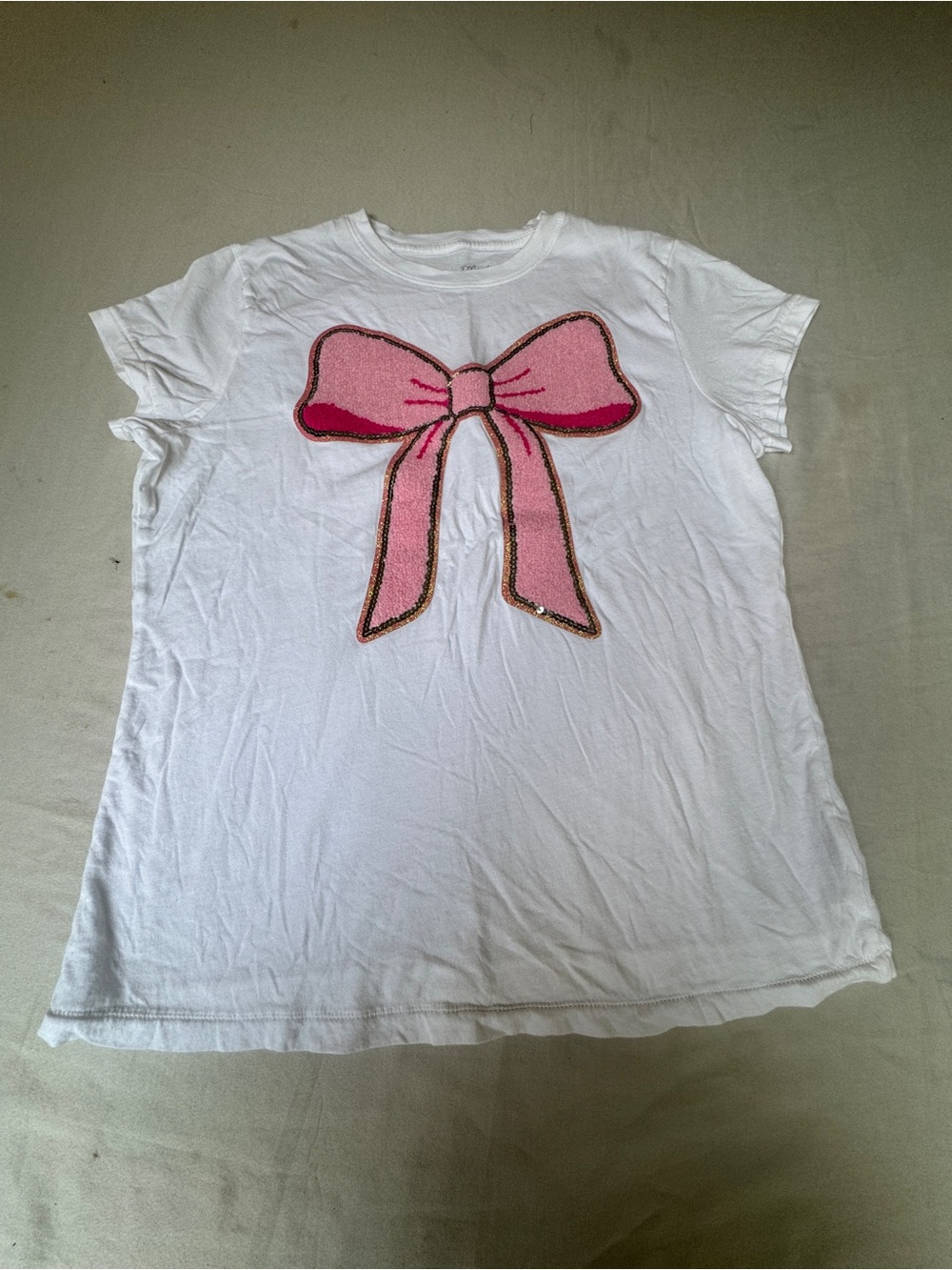 Universal Thread Girls tee White with Pink bow graphic with Gold sequence trim